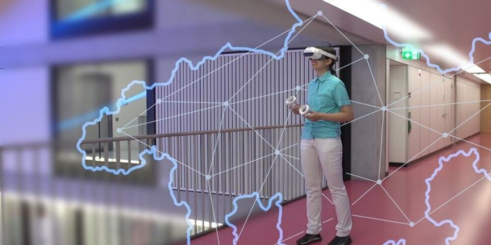 Mit dieser Videobrille, auch VR-Brille genannt, kann künftig das Pflegepersonal des Kantonsspitals Graubünden geschult werden.