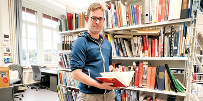 Martin Pryde ist Lehrer für Geschichte mit politischer Bildung und unterrichtet an der Kanti zugleich Philosophie. Auch ist der 41-jährige Zürcher Unterländer im Komitee des «Campus für Demokratie» und beteiligt sich an der Durchführung des «Tag der politischen Bildung».