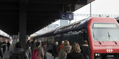 Wer viel fährt, erhält nachträglich Rabatt: Der Zürcher Verkehrsverbund (ZVV) testet ein neues Tarifmodell. (Symbolbild)