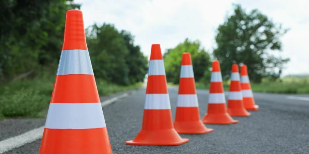 Für drei Wochen werden diese Pilonen fester Bestandteil am Graben zwischen der Hinteren Vorstadt und dem Soldatenmerkmal sein. 