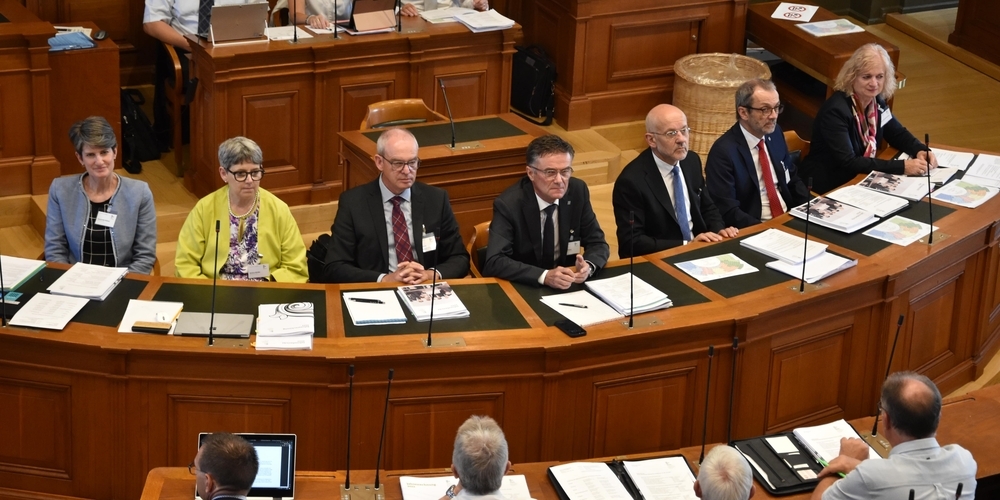 Ab 2024 gehört dieses Bild der Vergangenheit an: Drei Mitglieder des heutigen Administrationsrats demissionieren per Ende Jahr. Die Neuwahlen sind am 21. November.