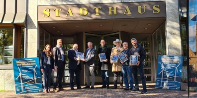 V.l.n.r.: Martina Buri, Stefan Lenz, Pascal Bassu, Rolf Müri, Zeno Schärer, Markus Rebsamen, Domingo Zängerle und Roman Auer.