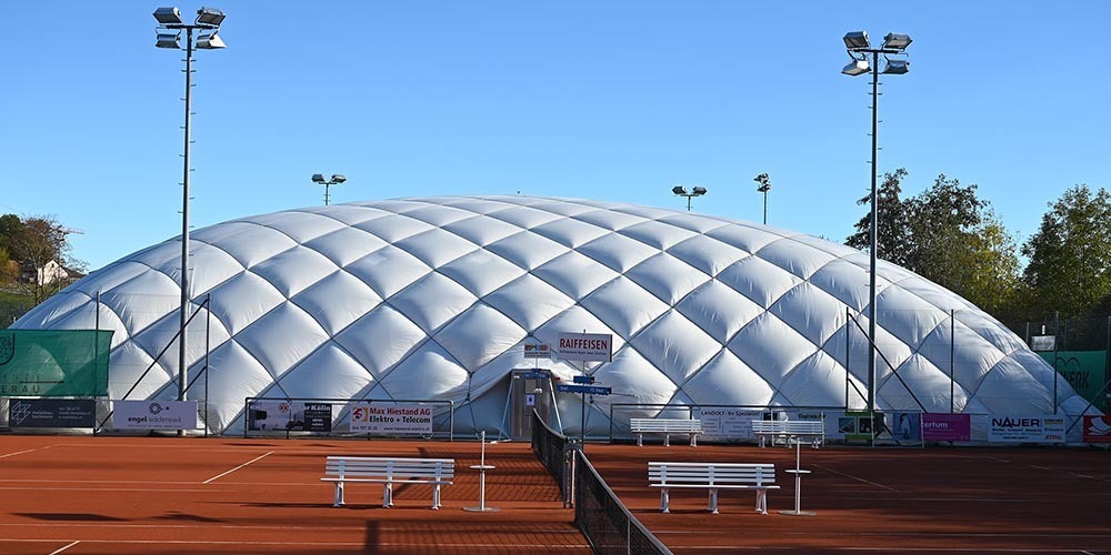 Die neue Porsche Halle in Wollerau.