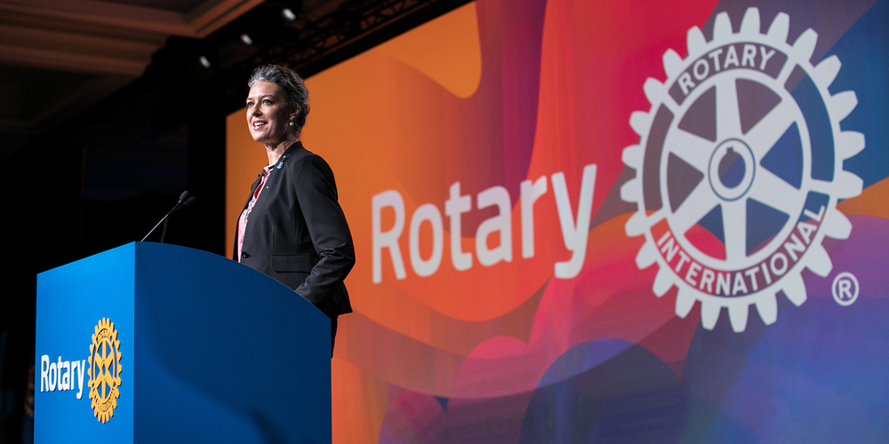 Im Einsatz für Rotary: Claudia Hendry spricht in San Diego an der weltweiten Governor-Schulung.