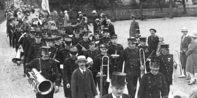 Der Musikverein Harmonie Altstetten ist schon sehr lange zusammen unterwegs. Hier auf einem Foto von 1927.
