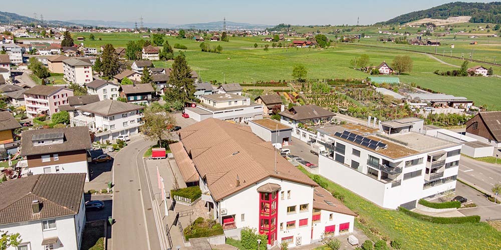Schübelbach hadert mit dem Finanzausgleich – zu Unrecht, wie Finanzdirektor Herbert Huwiler erklärt: «Neben Arth und Einsiedeln erhält Schübelbach die höchste Summe und pro Kopf sogar am meisten von diesen drei Gemeinden – fast 1000 Franken pro Kopf.»