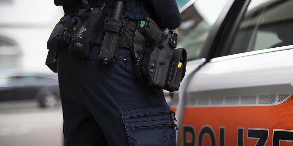 Die Polizei fahndete nach dem Messerstecher. (Symbolbild)