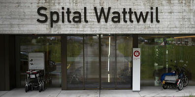 Der Kanton St. Gallen hat das Spital Wattwil kurz nach einer umfassenden Sanierung geschlossen. Nun wird die Notfallstation von der Berit Klinik AG betrieben. (Archivbild)