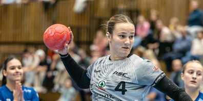  Kreuzlingens Kreisläuferin Marlena Kampelmühler-Rink will sich auch im Cupspiel vom Sonntag gegen die Zuger Abwehr in Szene setzen.