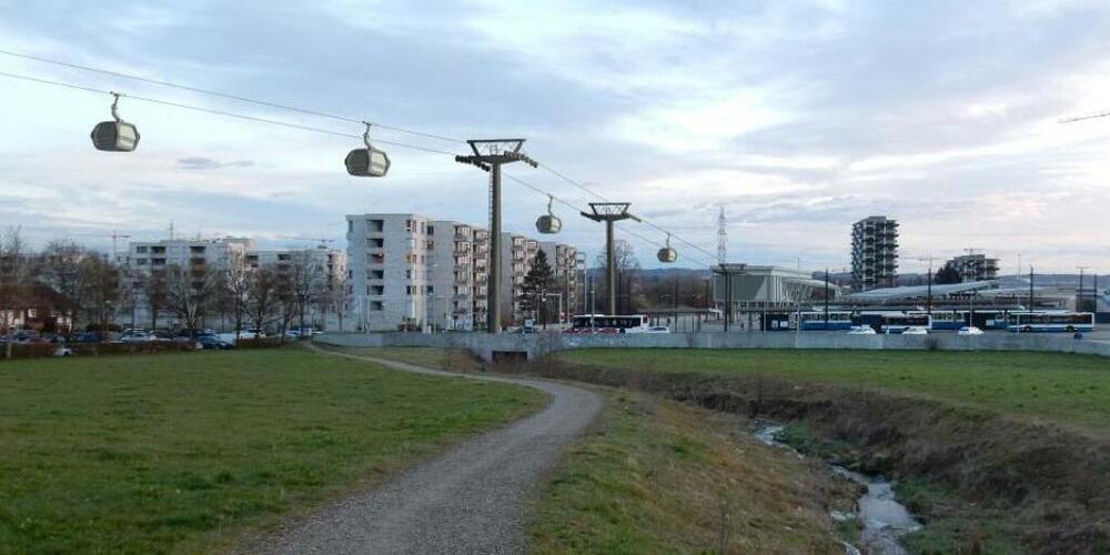 Die Stadt Dübendorf sieht bei der geplanten Zoo-Seilbahn Mängel beim Verkehrskonzept und beim Umweltschutz. Daher zieht sie ein Verwaltungsgerichtsurteil ans Bundesgericht weiter. (Visualisierung)