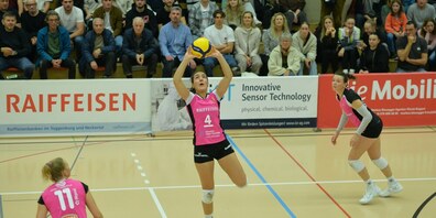 Dora Komlodi, die kanadische Zuspielerin von Raiffeisen Volley Toggenburg, zeig-te eine starke Partie und führte das Team zum zweiten Sieg. 