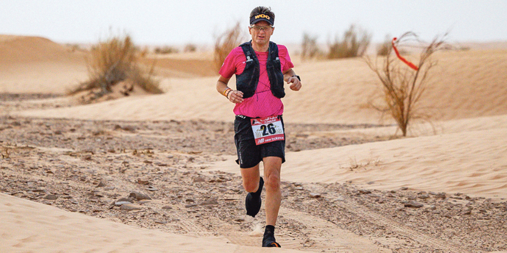 König der Wüste: Roberto Maggi von den WhatsApp Runners Schaffhausen lief beim Vier-Tages-Etappenlauf «100km del Sahara» zum Sieg.