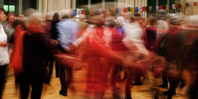 Sing- und Tanzfreudige aller Altersgruppen sind eingeladen.