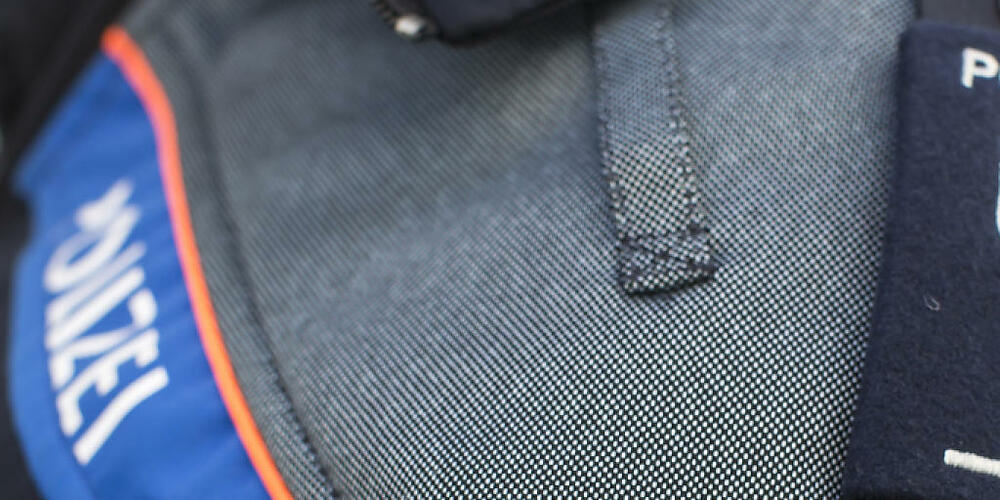 Die Zuger Polizei hielt am Dienstagnachmittag eine Autolenkerin an. (Symbolbild)