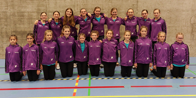 Die Gruppen 2 (hinten) und 3 (vorne) am Gym-Cup in Kreuzlingen.