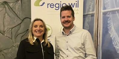 Im Bild v.l.: Anne Rombach-Jung (Geschäftsstellenleiterin Regio Wil) und Michael Bebie (neues Vorstandsmitglied / Gemeindepräsident von Rickenbach).