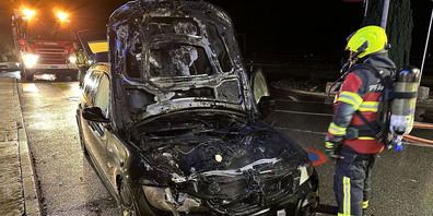 Der Personenwagen brannte vollständig aus.