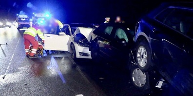 Auffahrkollision bei schlechter Sicht und nasser Fahrbahn