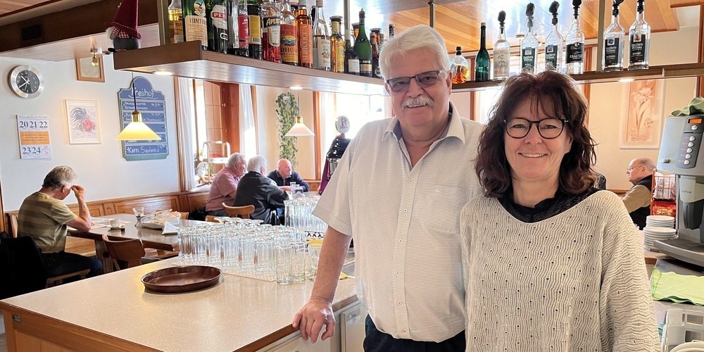 Ueli Braun hat bereits zwei Jahre über die Pensionierung gearbeitet, gemeinsam mit seiner Frau Karin.