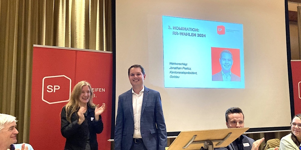 Jonathan Prelicz aus Goldau wird mit Akklamation für die Schwyzer Regierungsratswahlen nominiert.