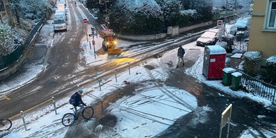 Das Bild eines News-Scouts zeigt die Situation in der Nähe des Schaffhauserplatzes um 08.00 Uhr (Höhe über Meer: 480 Meter).  
