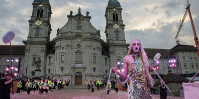 In diesem Jahr wird auf dem Einsiedler Klosterplatz kein Welttheater ausgetragen. (Bild: zvg)