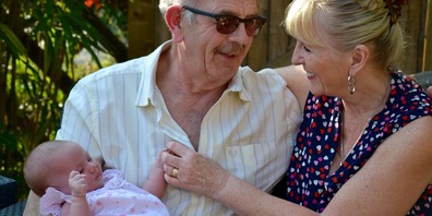 Enkelkinder umarmen ja, hüten nein. (Bild: Archiv)