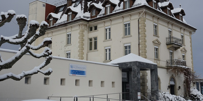 Das derzeit geschlossene, in der Ära des Direktionsehepaars Arthur und Hélène Brunner-Savoy ab 1980 eine 20-jährige Blütezeit erlebende Hotel Kurhaus-Bad in Walzenhausen war die Wiege des Verbandes Schweizer Kurhäuser.