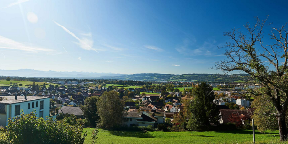 Die Usterstrasse in Volketswil muss teilweise erneuert werden.