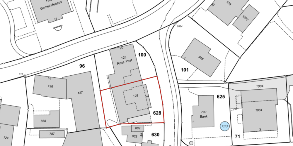 Rot umrandet das Grundstück Nr. 628 im Zentrum von Lütisburg. 