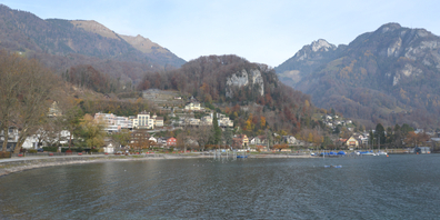 Der Walensee bietet riesiges Potenzial zur Gewinnung von Wärmeenergie für Weesen, aber es gibt Gegenargumente. (Archivbild)