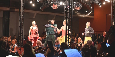 Ein spezielles Bühnen- und Lichtkonzept für «La Traviata».
