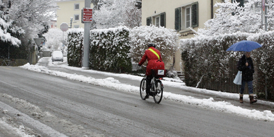 Vorsicht auf der Strasse: heute kann es sehr rutschig sein. (Symbol)