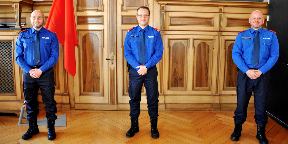 Bruno Suter (Stellvertreter Polizeikommandant, v. l.), Damian Meier (Polizeikommandant) und Dirk Küttel (Chef Abteilung Spezialdienste). (Bild: zvg)