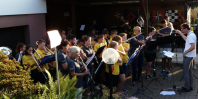 Für einmal wurde nicht  am Quartierfest musiziert in Uznach (Archiv-Foto), sondern zur Motivation in der schwierigen Corona-Zeit.