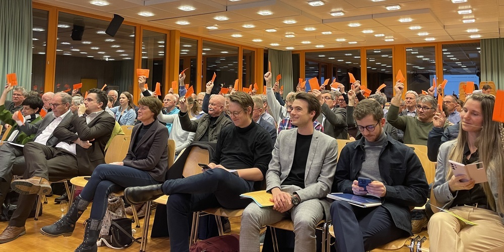 Die Delegierten verwerfen die 13. AHV-Rente sowie die Renten-Initiative vom 3. März 2024.