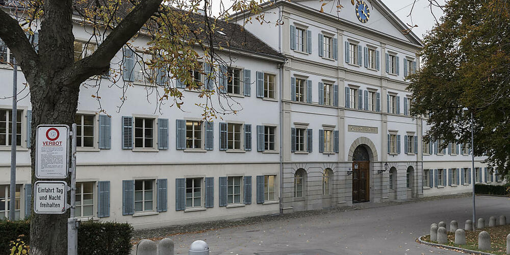 Das Zürcher Obergericht hat am Dienstag eine Frau vom Vorwurf der Diskriminierung freigesprochen.