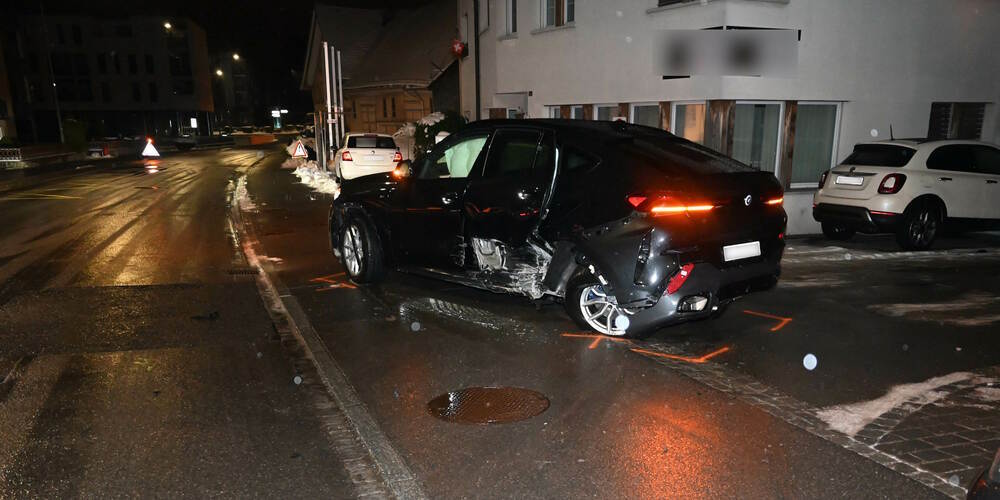 Am Auto entstand Schaden im Wert von mehreren zehntausend Franken.