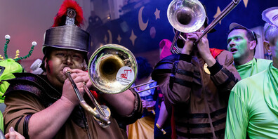 Heisse Klänge beim legendären Eichberger Maskenball