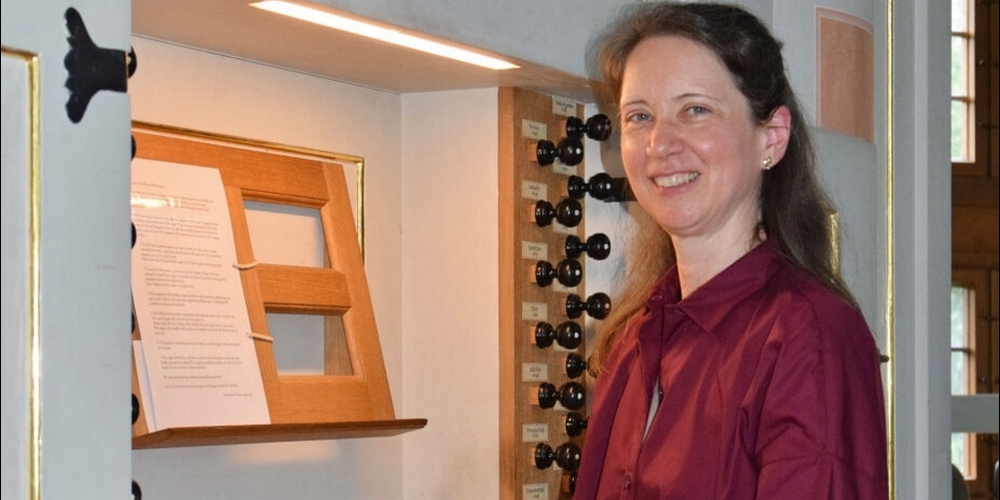 Verena Förster spielt das gesamte Orgelwerk von Bach im Laufe von acht Jahren.
