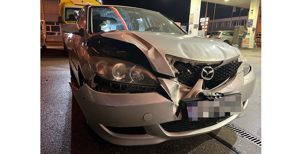 Der Sachschaden beläuft sich auf mehrere tausend Franken.