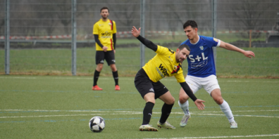 Widnaus Neuzugang Besart Bajrami (rechts) konnte im ersten Gruppenspiel bereits überzeugen, obwohl er nach halbjähriger Fussballabstinenz noch etwas Trainingsrückstand hat. 