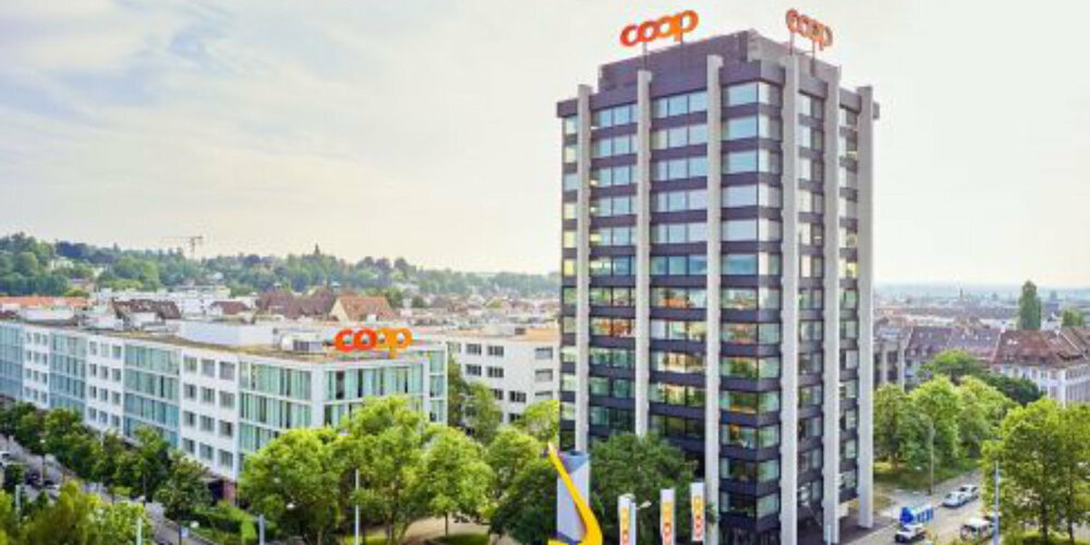 Erfolgreiches Geschäftsjahr für Coop: Die Genossenschaft steigerte den Umsatz im 2023 um 2,2 % und schafft 1'300 neue Stellen.