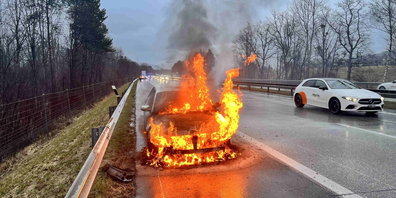 Muss nicht zwingend ein E-Auto sein: Auch Benziner können in Flammen aufgehen.
