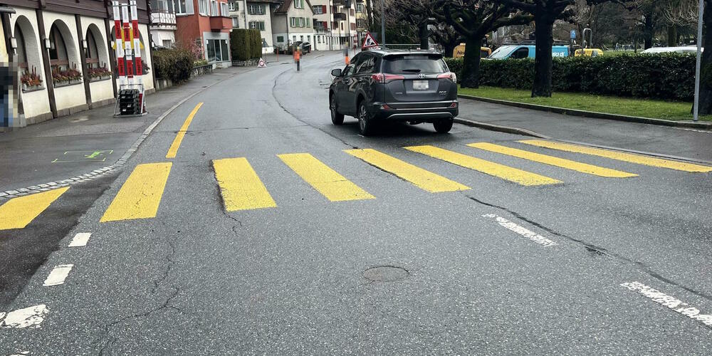 Der Unfall ereignete sich auf der Hauptstrasse im Zentrum Weesens.