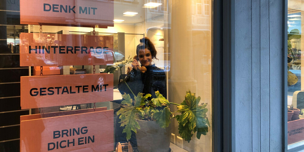 Hereinspaziert: Altstadtkoordinatorin Astrid Dörig freut sich auf die Gespräche im neuen Altstadtlabor an der Marktgasse 17.