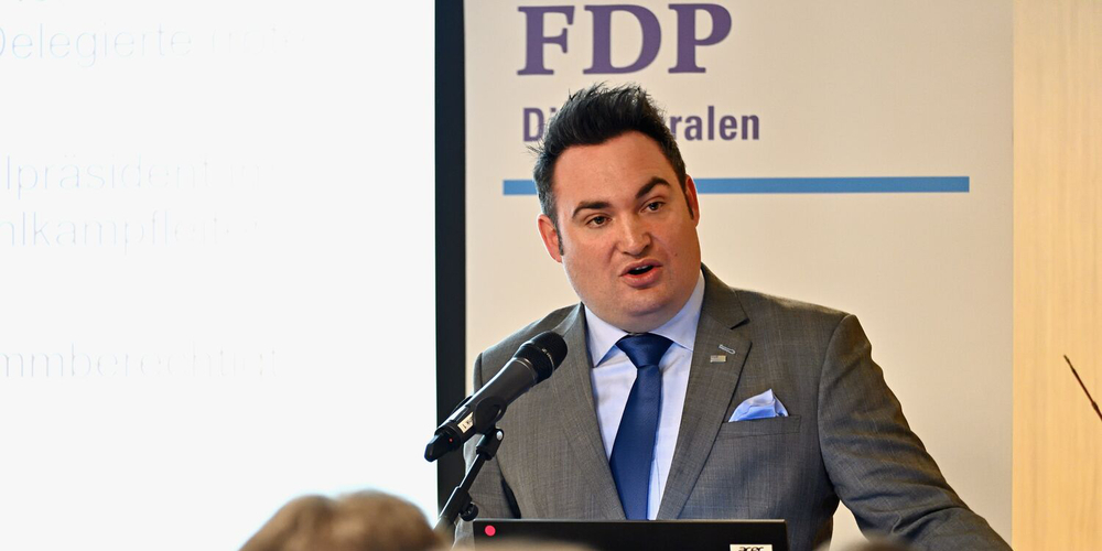 Raphael Frei: «Die Steuern müssen erneut deutlich gesenkt werden».