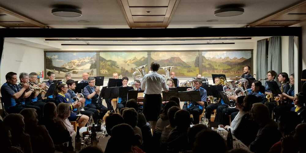 Die Musikgesellschaft Ennetbühl durfte dreimal vor brechend vollem «Kronen»-Saal aufspielen.