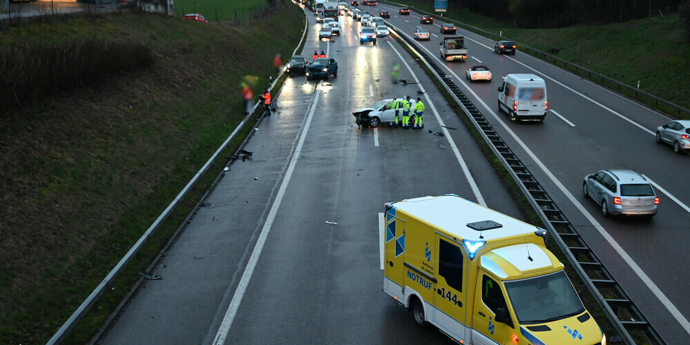 Die A1 bei Wil war mit Trümmerteilen übersät.