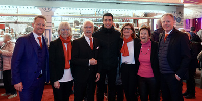 v.l.n.r. Markus Jäger, Barbara Zuber Raimann, Rolf Rothenhofer, Ivan Knie, Eveline Vollenweider, Gabrielle Anna Infortuna, Simon König